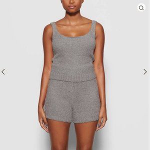 NWT SKIMS Cozy Knit Short in Smoke Size L/XL.